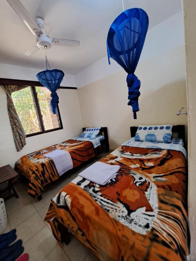 Kwale Golden Guest House Ngoại thất bức ảnh