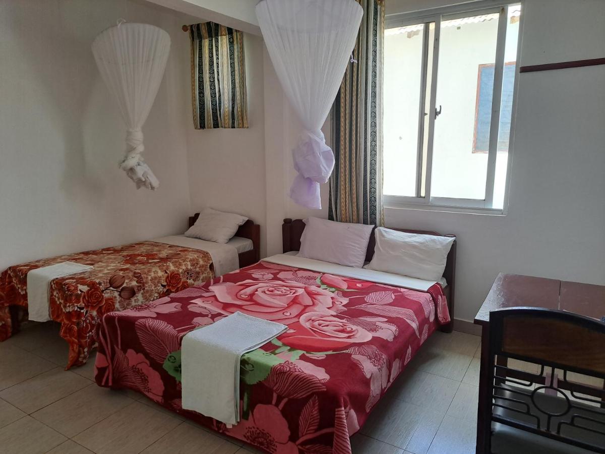 Kwale Golden Guest House Ngoại thất bức ảnh